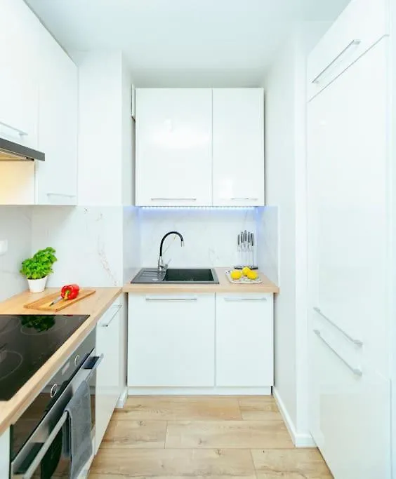 Przytulny Apartament Niedaleko Lotniska W Modlinie Nowy Dwor Mazowiecki Poland