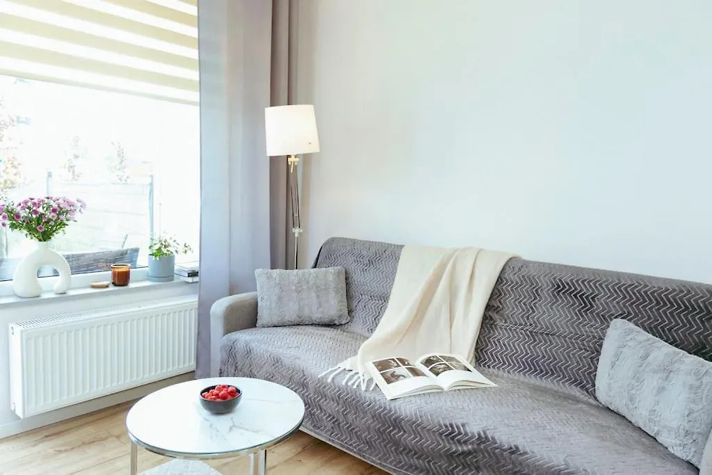 Apartment Przytulny Apartament Niedaleko Lotniska W Modlinie Nowy Dwor Mazowiecki